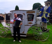 Ведущий на юбилей свадьбу поющий тамада под баян и эстраду дискотека по Беларуси - Изображение #10, Объявление #1695238