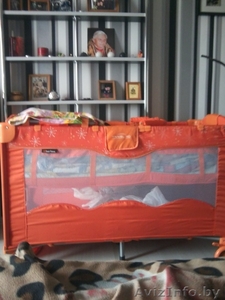 Продам детскую кроватку-манеж (оранжевую)  - Изображение #1, Объявление #525656