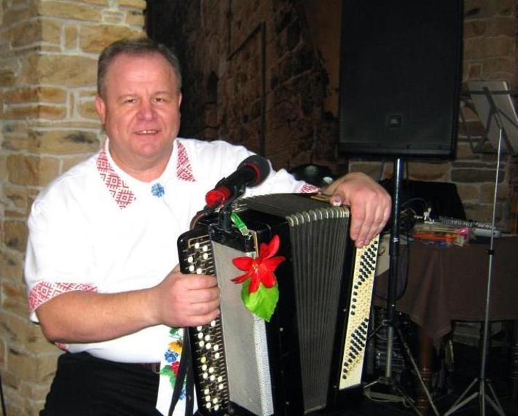 Ведущий на юбилей свадьбу поющий тамада под баян и эстраду дискотека по Беларуси - Изображение #2, Объявление #1695238